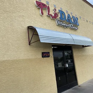 Located next to LeLe Market.