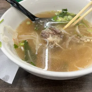 Oxtail pho