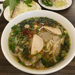 19. Hue Style Spicy Noodle Soup