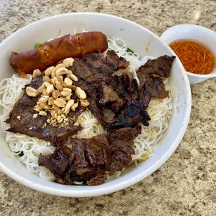 Beef vermicelli bowl
