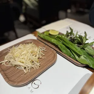 ramen and noodles, food