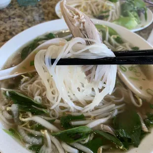 Pieces of dark meat in chicken pho