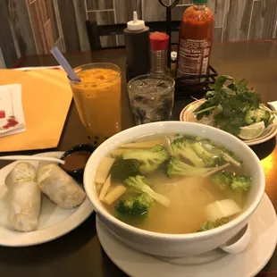 N5. Vegetarian Rice Noodles, summer rolls, Thai Milk Tea.