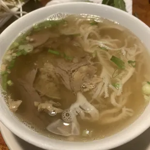 D2. Chin, Nam, Gau, Gan, Sach Regular