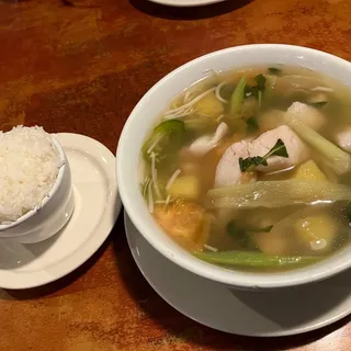 E2. Vietnamese Fish Hot and Sour Soup