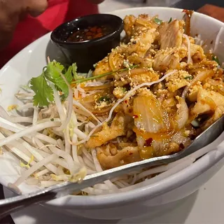 H8. Grilled Lemon Chicken Vermicelli