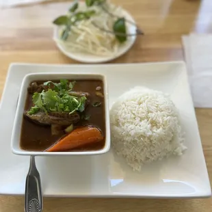 28. Viet Beef Stew Rice Plates