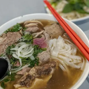Oxtail pho
