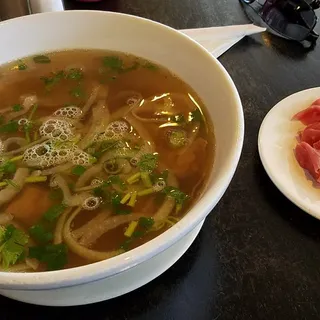 37. Pho Tai, Chin Pho