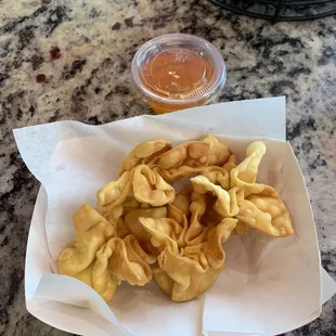 Crab rangoons