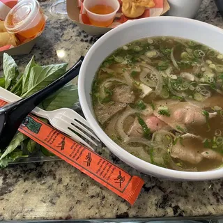 16. Pho District