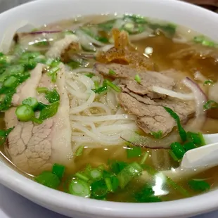 P06. Sliced Steak and Soft Tendon Pho