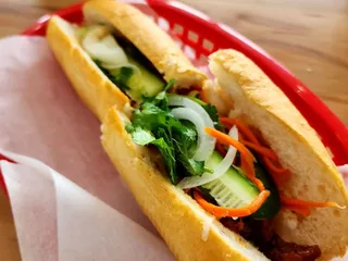 Vietnamese Noodles And Sandwiches
