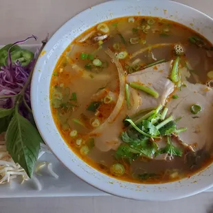 Bun bo hue