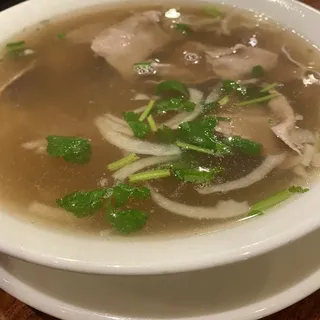 B12. Tendon and Steak Pho Soup