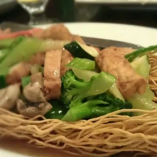 Ve5. Tofu Crispy Egg Noodle