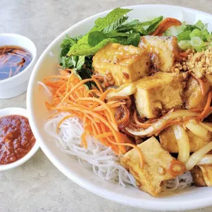 Tofu Vermicelli, vegetarian dish
