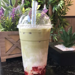 N41. Strawberry Matcha Milk Tea/Tra Sua Dau Matcha