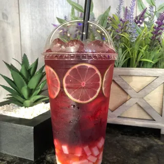 N36. Strawberry Raspberry Tea/Tra Xanh Dau Va Dau Rung