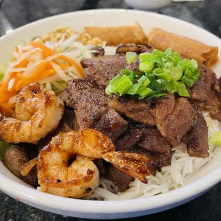 B85. Grilled Pork, Shrimp, Egg Roll/Bun Thit Nuong, Tom, Cha Gio