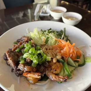 Vermicelli with shrimp and pork