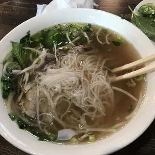 G2. Pho Ga Dui