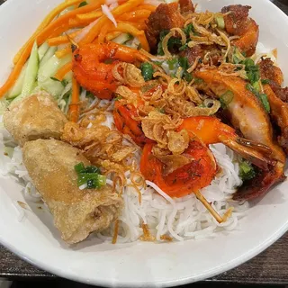B2. Bun Ga Nuong
