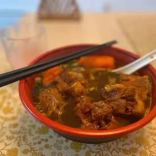 28 - Wine Sauce Oxtail Noodle Soup - - Ph (ui b)