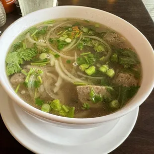 P3. Beef Filet Mignon and Meat Ball Pho