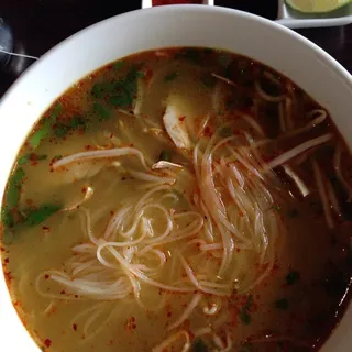 P5. Curry Chicken Pho