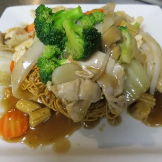 HT4. Crispy Egg Noodles