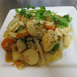 HT5. Pan Fried Flat Noodles Deluxe