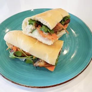 Grilled Chicken Banh mi