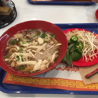 Pho with Shredded Chicken