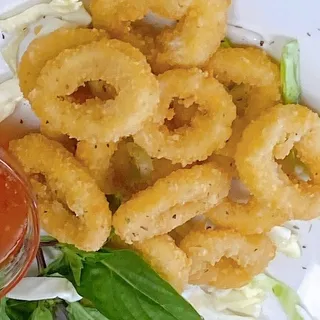 Fried Calamari Rings With Sweet Chili sauce