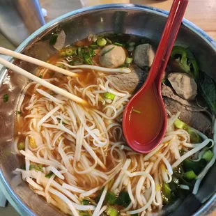 ramen and noodles, food