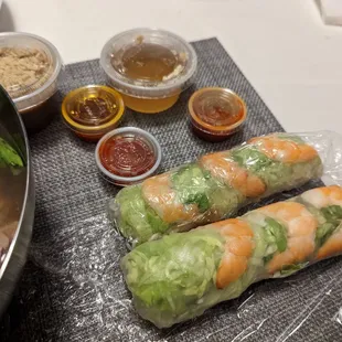 Salad Rolls with shrimp and pork