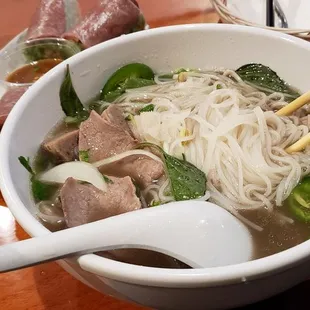 ramen, ramen and noodles, noodle soup, food, noodle dish, noodles