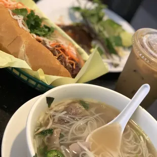 S1 Banh Mi Thit Nuong - P1  Pho dac Biet - B2  Ca Phe Sua
