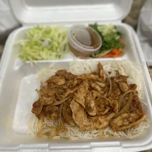 Chicken stir fried vermicelli