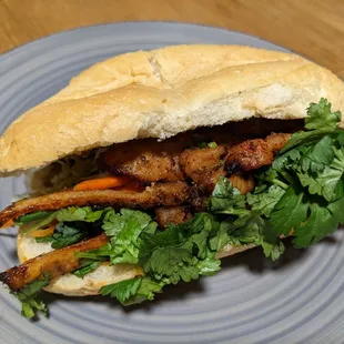 a sandwich on a plate