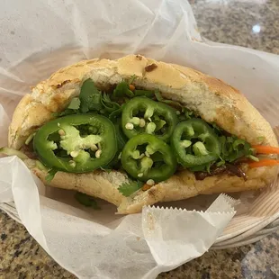 Stir-fry beef banh Mi