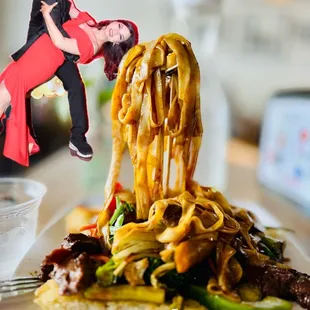 Their Pho Ap Chao "Pan-Fried Noodles w Beef" Dancing Noodles