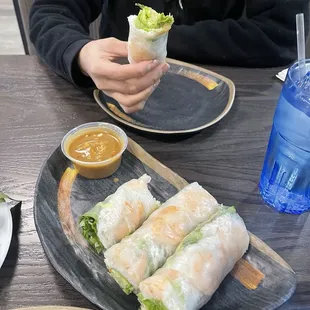 Shrimp spring rolls