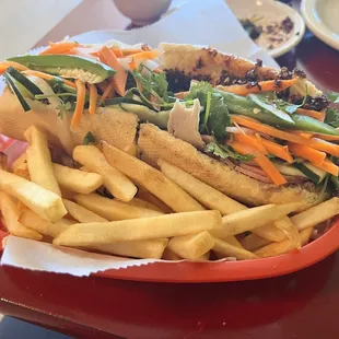 Combo Bahn mi. Served with a side of fries. Never seen fries served with Bahn mi but Surprisingly it worked. ‍
