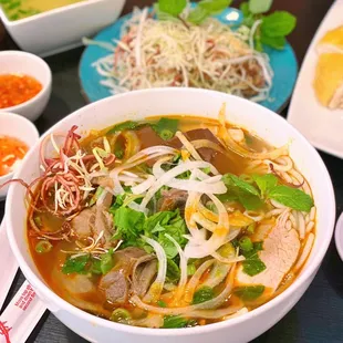 food, ramen and noodles