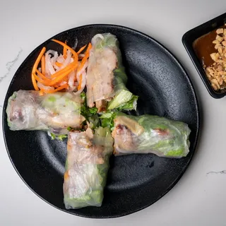 17. Grilled Chicken Spring Rolls