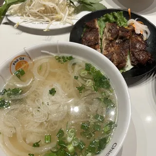 Pho Ga Nuong Tay Do