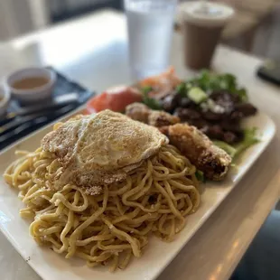 39. Grilled Beef with Garlic Noodle