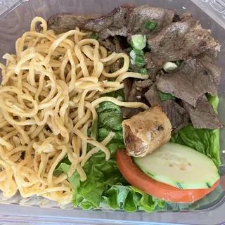 39. Grilled Beef with Garlic Noodle